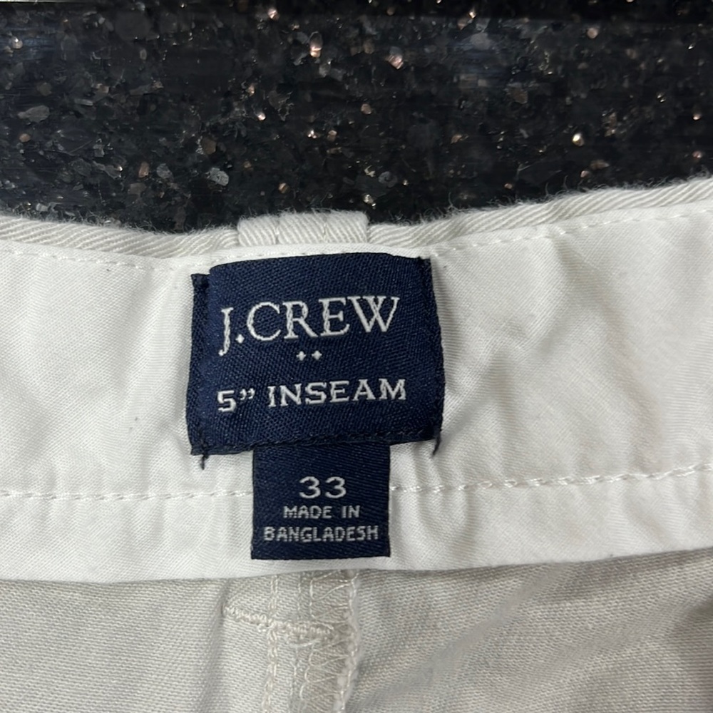 Brand new washed and worn only once. J.crew men’s khaki shorts.